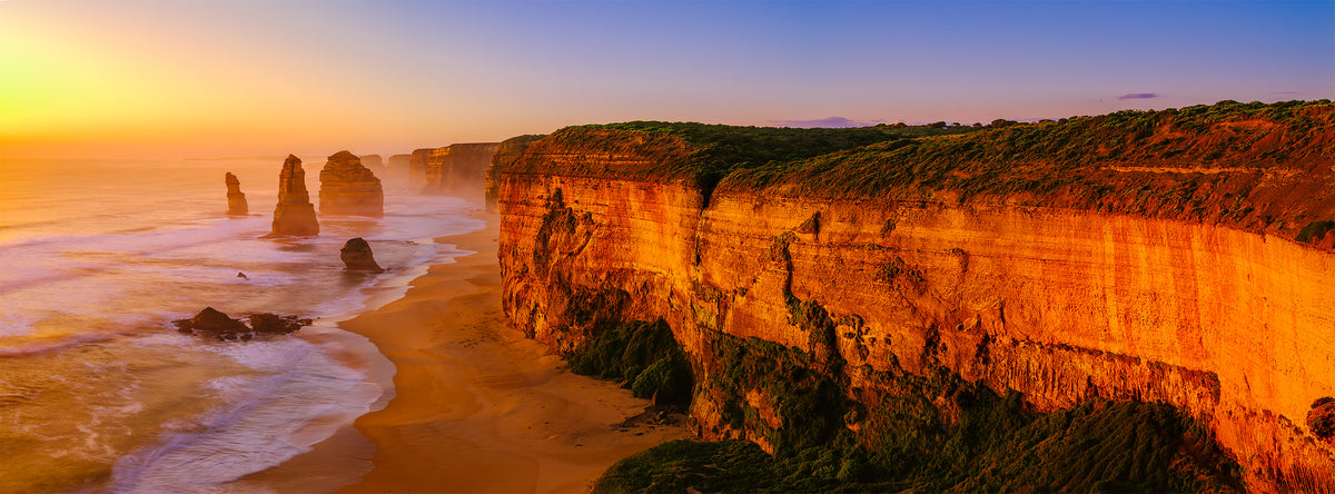Last Light, Twelve Apostles, VIC, photographed by Mitchell Burns
