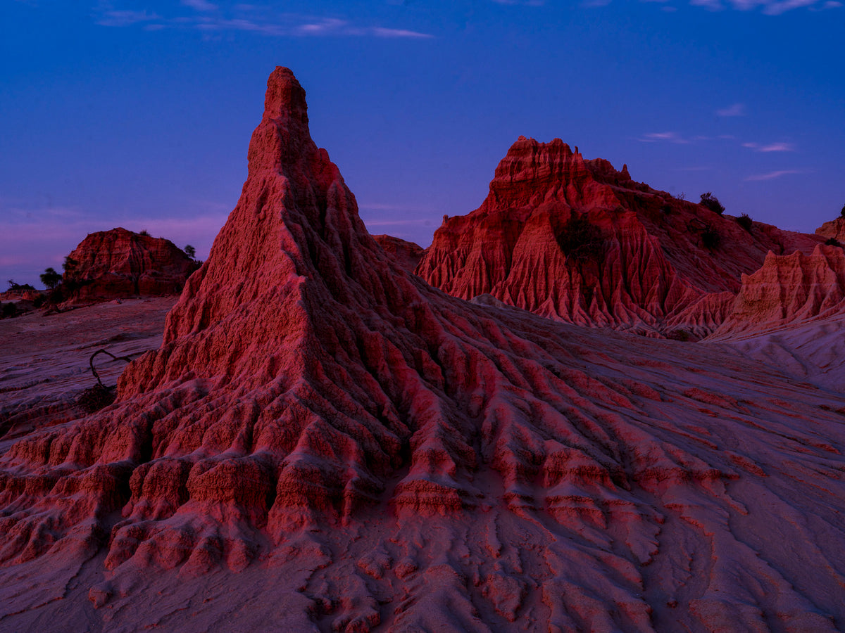 Last Light, Mungo National Park, NSW, photographed by Mitchell Burns