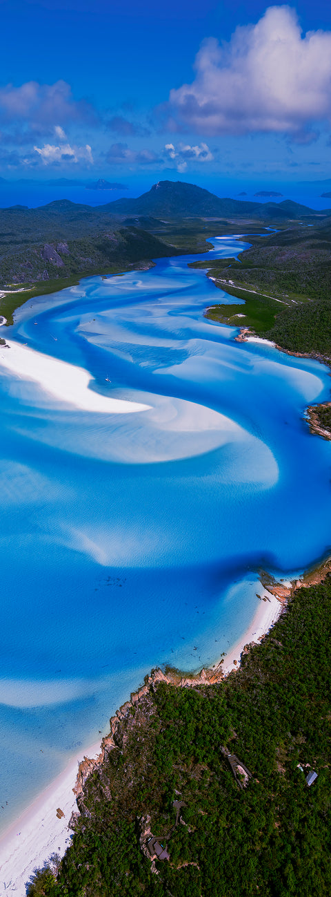 Whitsunday Island — Whitsundays, QLD, photographed by Mitchell Burns — illustrative Black + Black corner detail
